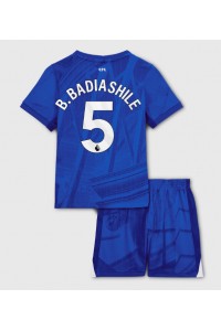 Chelsea Benoit Badiashile #5 Babyklær Hjemme Fotballdrakt til barn 2025-26 Korte ermer (+ Korte bukser)